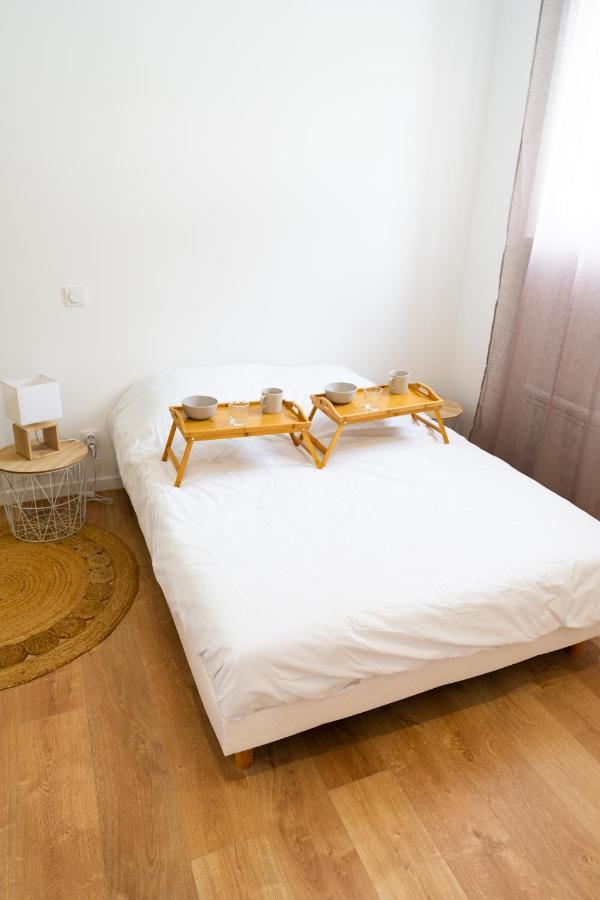 Spacieux Appartement Avec Parking Prive A Saumur Exteriér fotografie